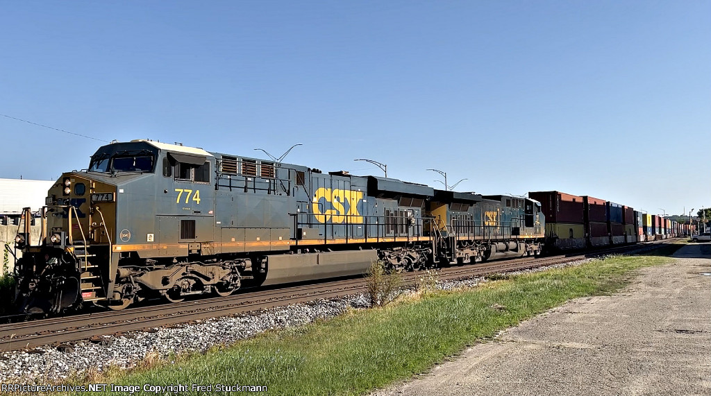 CSX 774